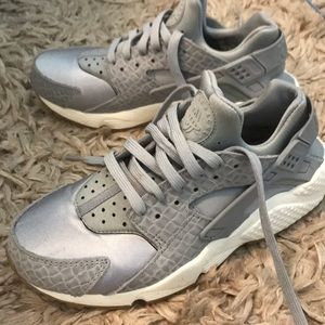 Nike Huaraches